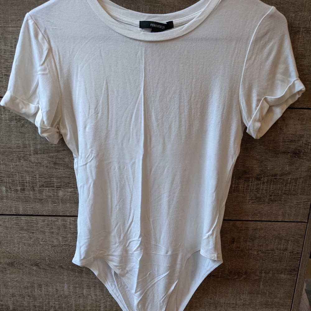 White short sleeve body suit